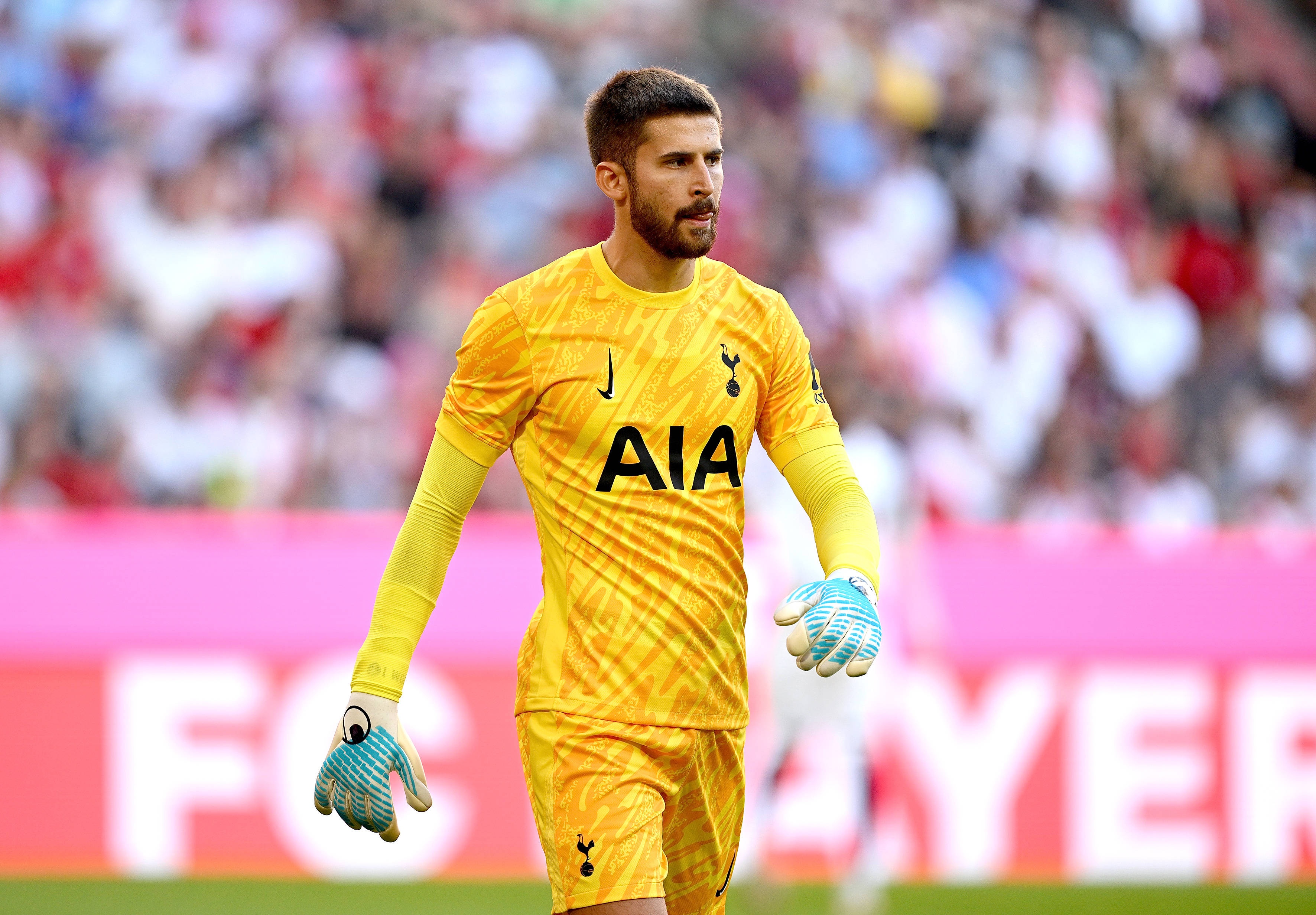 迪马：那不勒斯对维卡里奥展示出浓厚兴趣，可能面临尤文竞争