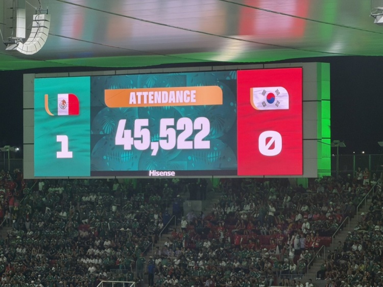 见证主队提前出线，45522名球迷现场观战墨西哥1-0韩国